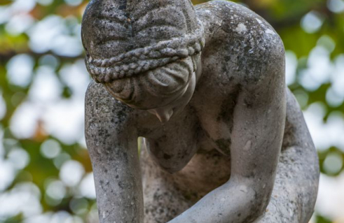 Ernst Müller-Braunschweig, Wasserschöpfendes Mädchen (Foto: Jörg Schwarze)