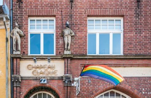 Wilhelm Christian Cuwie, Portalbekrönung Stecknitzfahrer (Foto: Jörg Schwarze)