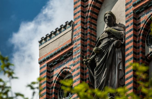 Georg Küsthardt, Justitia (Foto: Jörg Schwarze)