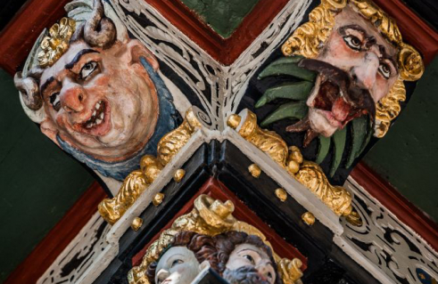 Tönnies Evers d.J. (und Werkstatt), Rathaus, Erker (Foto: Jörg Schwarze)