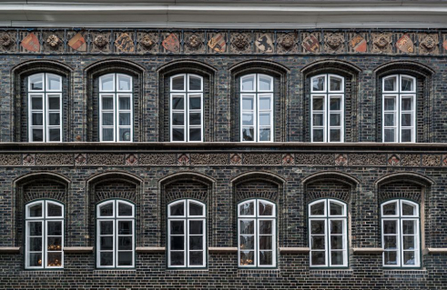 Unbekannter Künstler, Rathaus, Ostfassade (Foto: Jörg Schwarze)