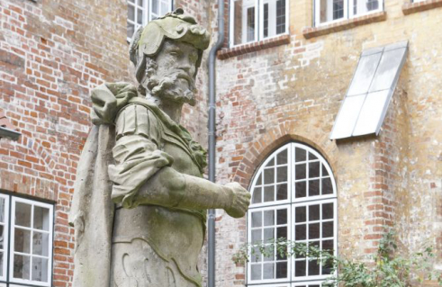 Dietrich Jürgen Boy, Brückenfigur Bürgertugend (Foto: Nils Bergmann)
