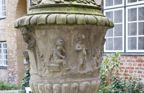 Dietrich Jürgen Boy, Vase Fleiß und Sparsamkeit (Foto: Nils Bergmann)