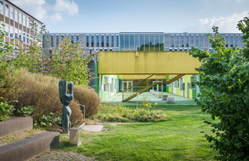 Ursula Hanke-Förster, Frau im Spiegel (Foto: Jörg Schwarze)