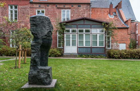 Wolf Bröll, Offener Torso (Foto: Jörg Schwarze)