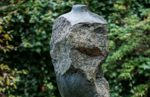Wolf Bröll, Offener Torso (Foto: Jörg Schwarze)