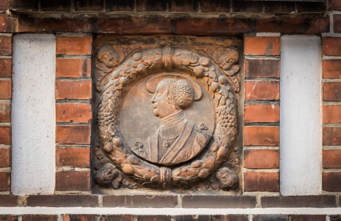 Statius von Düren (Werkstatt), Sündenfall, Brustbilder der Propheten Joel und Daniel, Porträtmedaillons (Foto: Jörg Schwarze)