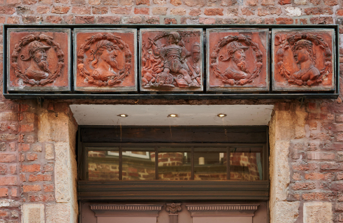 Statius von Düren (Werkstatt), Terrakotten (Foto: Jörg Schwarze)