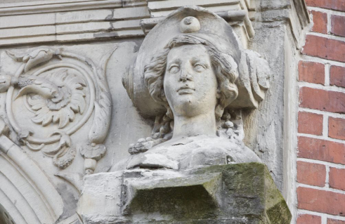 Robert Coppens, Portal Allegorien (Foto: Nils Bergmann)