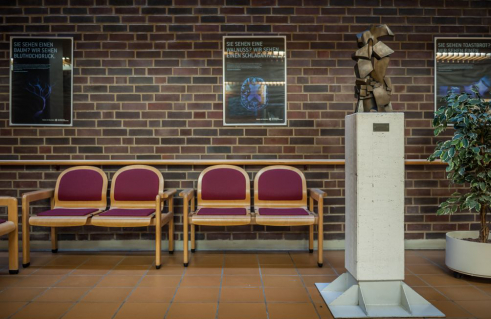 Architektonischer Vogelturm