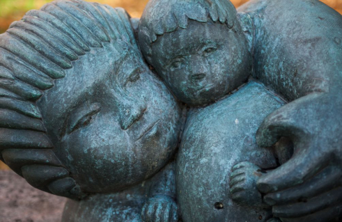 Heinrich Brand, Die Bergende (Foto: Jörg Schwarze)